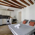 Le Marais - Republique City Studio